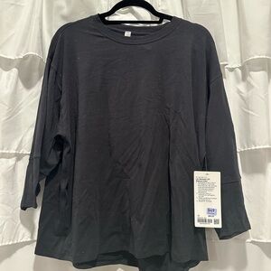 LA Relaxed 3/4 Sleeve Crew - Black* - Size 12